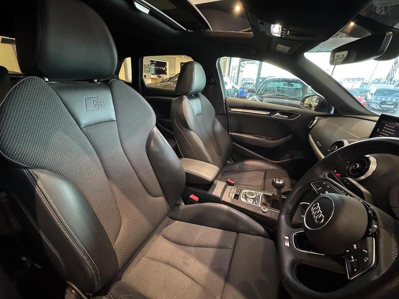 Audi A3 1.5 TFSI CoD Black Edition Sportback 5dr Petrol Manual Euro 6 (s/s) (150 ps) - U6066