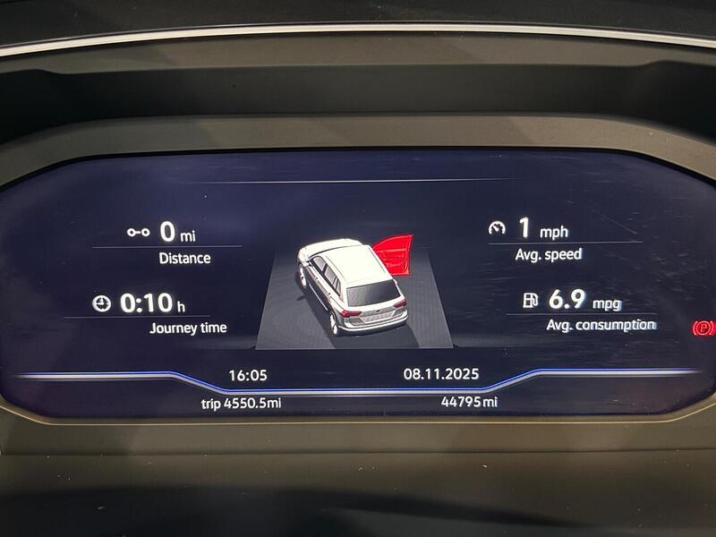 Volkswagen Tiguan 2.0 TDI R-Line SUV 5dr Diesel DSG Euro 6 (s/s) (150 ps) - U6067