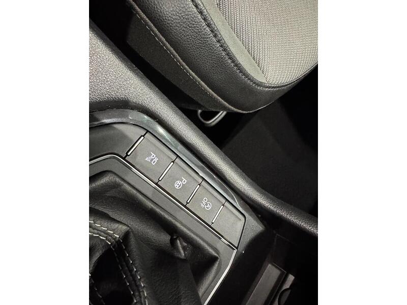 Volkswagen Tiguan 2.0 TDI R-Line Tech SUV 5dr Diesel DSG 4Motion Euro 6 (s/s) (150 ps) - U6068