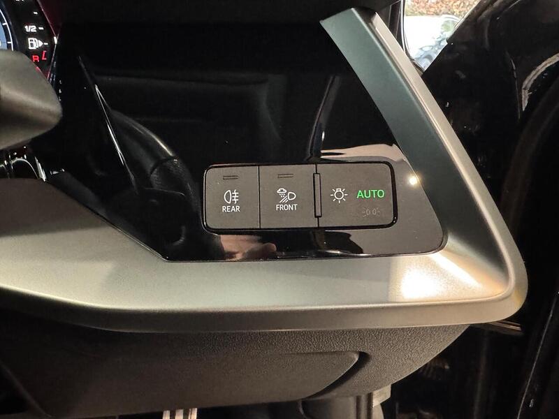 Audi A3 1.5 TFSI 35 S line Sportback 5dr Petrol S Tronic Euro 6 (s/s) (150 ps) - U6069