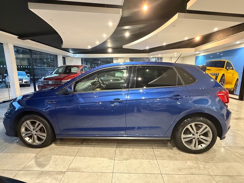 Volkswagen Polo TSI R-Line Hatchback 1.0 Manual Petrol - U6075