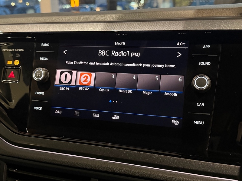 Volkswagen Polo TSI R-Line Hatchback 1.0 Manual Petrol - U6075