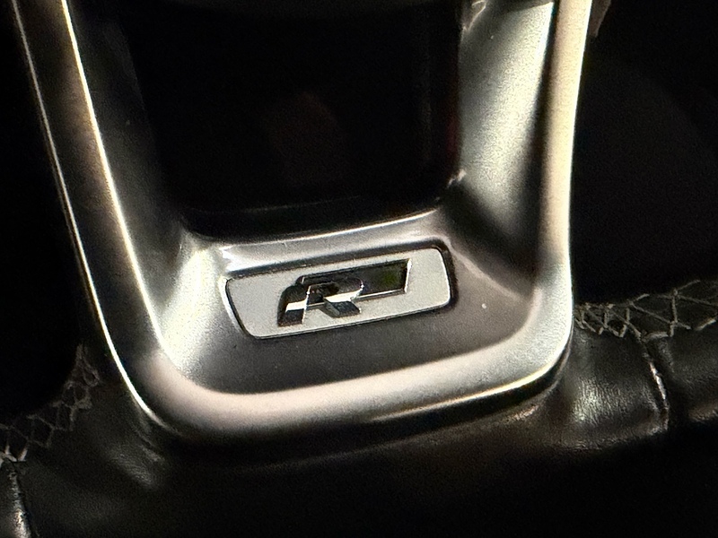 Volkswagen Polo TSI R-Line Hatchback 1.0 Manual Petrol - U6075