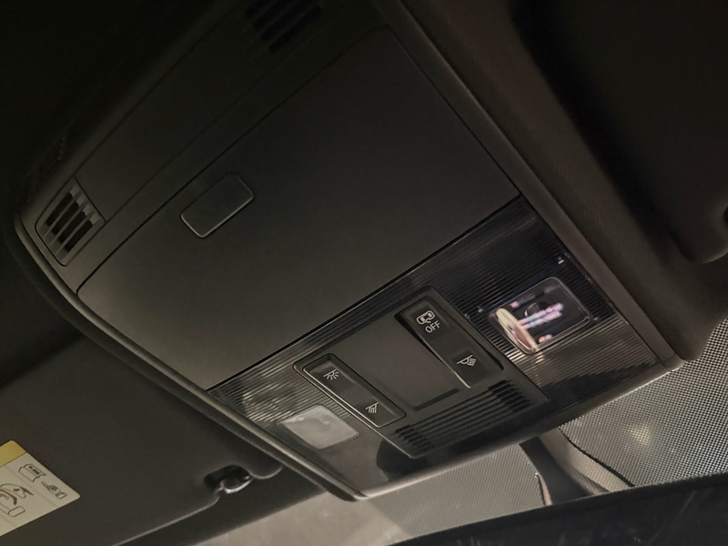 Volkswagen Polo TSI R-Line Hatchback 1.0 Manual Petrol - U6075