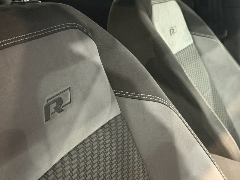 Volkswagen Polo TSI R-Line Hatchback 1.0 Manual Petrol - U6075