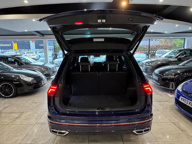 Volkswagen Tiguan Allspace 2.0 TSI R-Line SUV 5dr Petrol DSG 4Motion Euro 6 (s/s) (190 ps) - U6076
