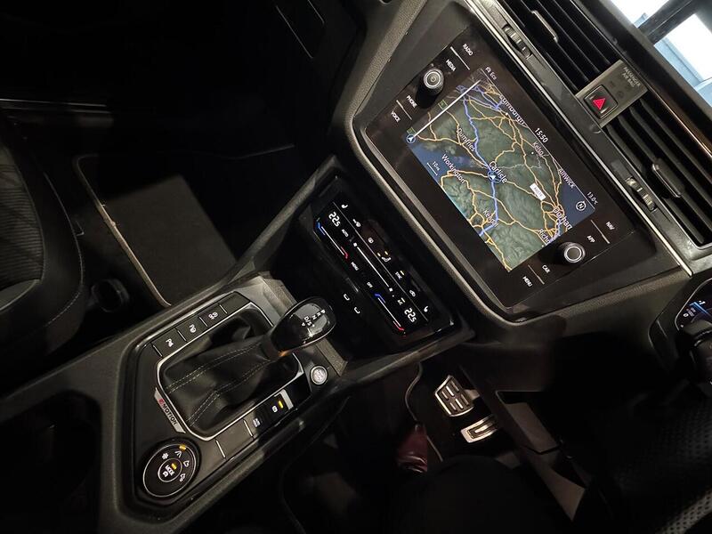 Volkswagen Tiguan Allspace 2.0 TSI R-Line SUV 5dr Petrol DSG 4Motion Euro 6 (s/s) (190 ps) - U6076