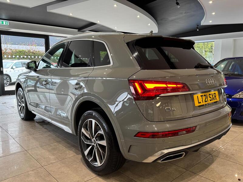 Audi Q5 2.0 TDI 40 S line SUV 5dr Diesel S Tronic quattro Euro 6 (s/s) (204 ps) - U6078