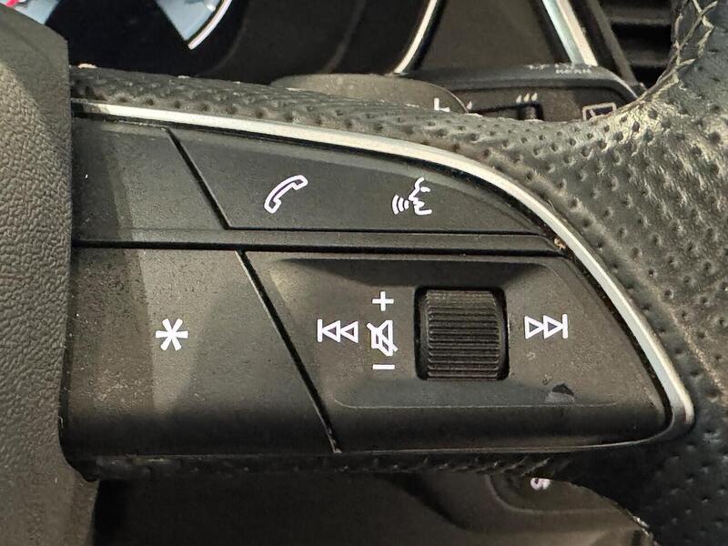 Audi Q5 2.0 TDI 40 S line SUV 5dr Diesel S Tronic quattro Euro 6 (s/s) (204 ps) - U6078