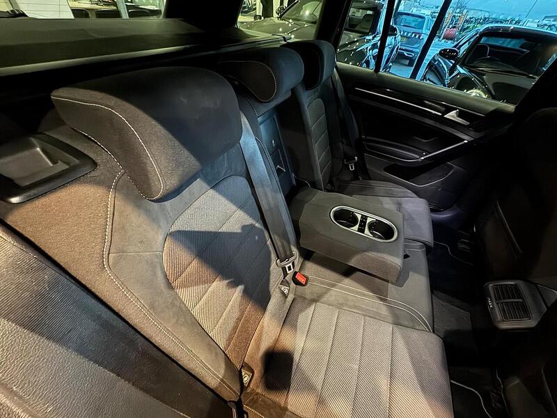 Volkswagen Golf 2.0 TSI BlueMotion Tech R Estate 5dr Petrol DSG 4Motion Euro 6 (s/s) (310 ps) - U6083