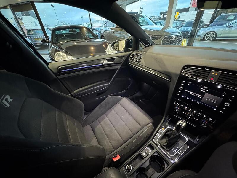 Volkswagen Golf 2.0 TSI BlueMotion Tech R Estate 5dr Petrol DSG 4Motion Euro 6 (s/s) (310 ps) - U6083