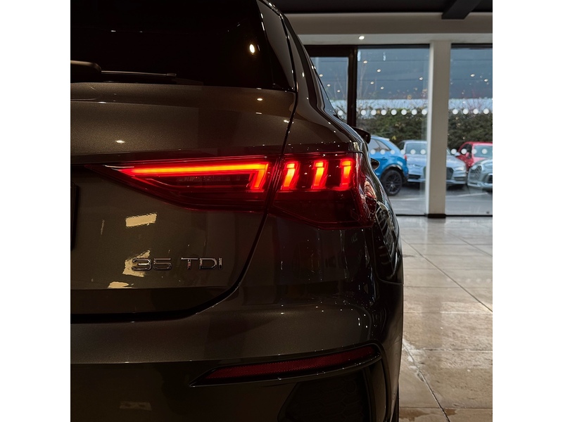 Audi A3 2.0 TDI 35 Edition 1 Sportback 5dr Diesel S Tronic Euro 6 (s/s) (150 ps) - U6098