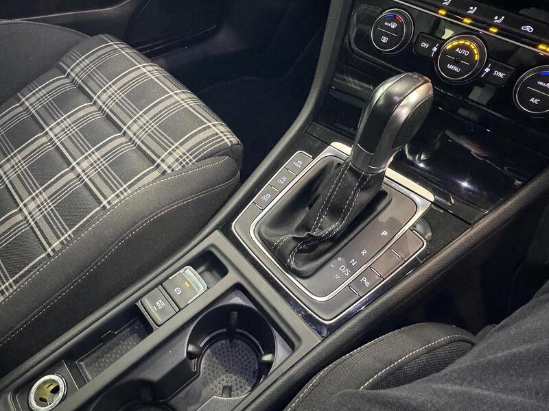 Volkswagen Golf 2.0 TDI GTD Hatchback 3dr Diesel DSG Euro 6 (s/s) (184 ps) - U6099