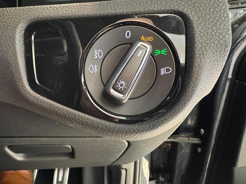 Volkswagen Golf 2.0 TDI GTD Hatchback 3dr Diesel DSG Euro 6 (s/s) (184 ps) - U6099