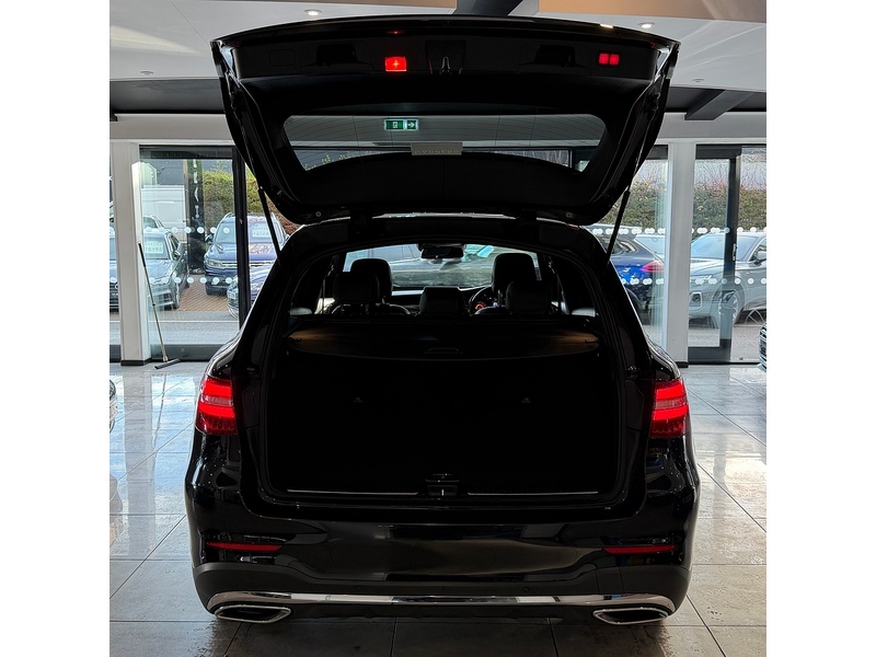 Mercedes-Benz GLC 2.1 GLC220d AMG Line (Premium) SUV 5dr Diesel G-Tronic+ 4MATIC Euro 6 (s/s) (170 ps) - U6128