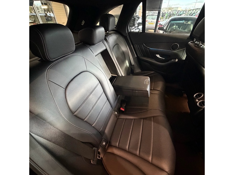 Mercedes-Benz GLC 2.1 GLC220d AMG Line (Premium) SUV 5dr Diesel G-Tronic+ 4MATIC Euro 6 (s/s) (170 ps) - U6128