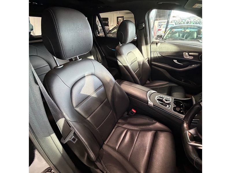 Mercedes-Benz GLC 2.1 GLC220d AMG Line (Premium) SUV 5dr Diesel G-Tronic+ 4MATIC Euro 6 (s/s) (170 ps) - U6128
