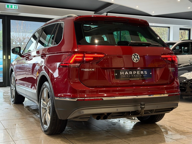 Volkswagen Tiguan 2.0 TSI SEL SUV 5dr Petrol DSG 4Motion Euro 6 (s/s) (180 ps) - U6130