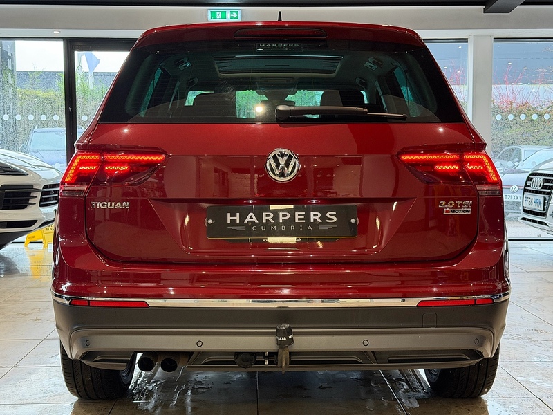 Volkswagen Tiguan 2.0 TSI SEL SUV 5dr Petrol DSG 4Motion Euro 6 (s/s) (180 ps) - U6130
