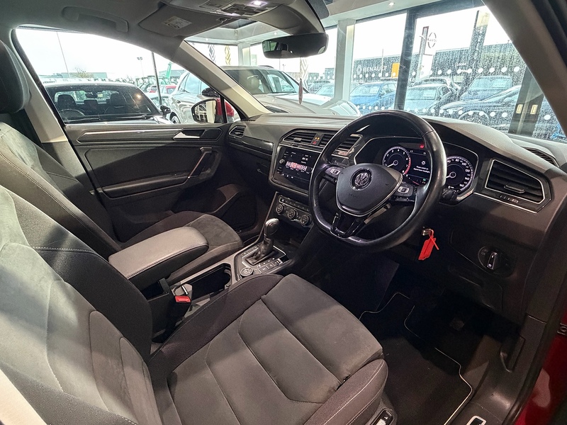 Volkswagen Tiguan 2.0 TSI SEL SUV 5dr Petrol DSG 4Motion Euro 6 (s/s) (180 ps) - U6130