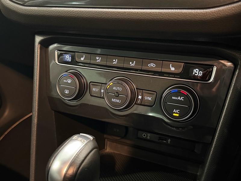 Volkswagen Tiguan 2.0 TSI SEL SUV 5dr Petrol DSG 4Motion Euro 6 (s/s) (180 ps) - U6130