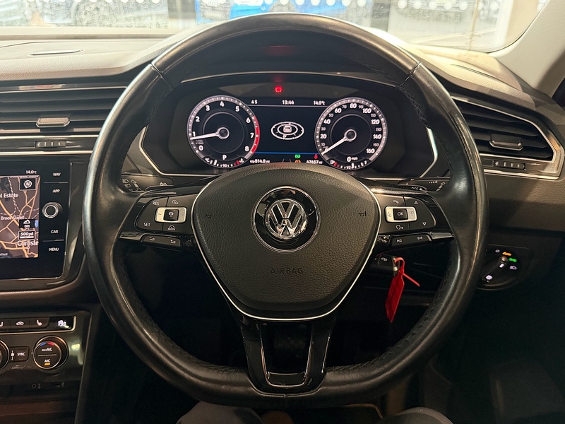 Volkswagen Tiguan 2.0 TSI SEL SUV 5dr Petrol DSG 4Motion Euro 6 (s/s) (180 ps) - U6130
