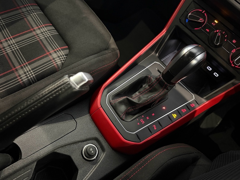 Volkswagen Polo TSI GTI - U6143