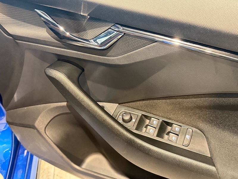 Skoda Kamiq 1.0 TSI Monte Carlo SUV 5dr Petrol DSG Euro 6 (s/s) (110 ps) - U6167