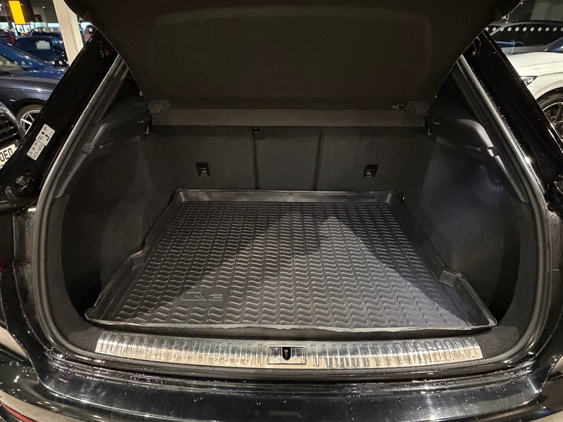 Audi Q3 TFSI S line SUV 2.0 Automatic Petrol - U6190