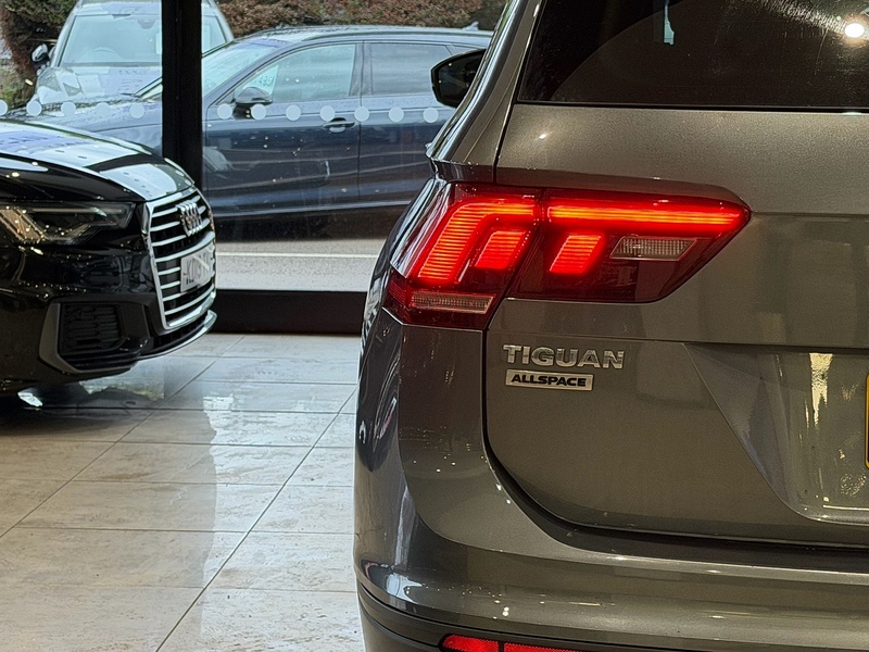 Volkswagen Tiguan Allspace 2.0 TDI SE Nav SUV 5dr Diesel DSG 4Motion Euro 6 (s/s) (150 ps) - U6194