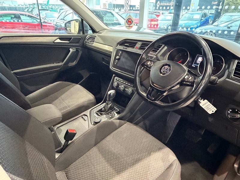 Volkswagen Tiguan Allspace 2.0 TDI SE Nav SUV 5dr Diesel DSG 4Motion Euro 6 (s/s) (150 ps) - U6194