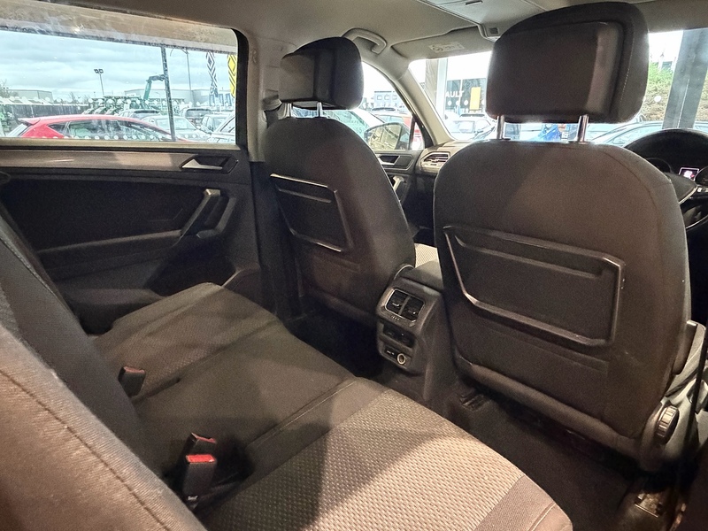 Volkswagen Tiguan Allspace 2.0 TDI SE Nav SUV 5dr Diesel DSG 4Motion Euro 6 (s/s) (150 ps) - U6194