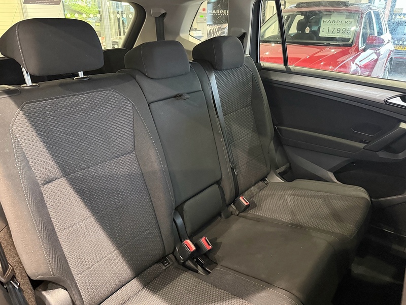 Volkswagen Tiguan Allspace 2.0 TDI SE Nav SUV 5dr Diesel DSG 4Motion Euro 6 (s/s) (150 ps) - U6194