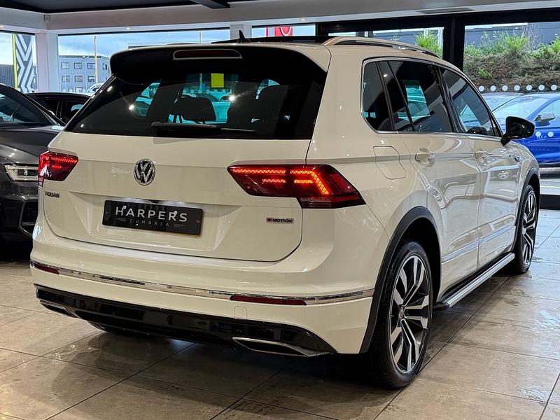 Volkswagen Tiguan 2.0 BiTDI R-Line SUV 5dr Diesel DSG 4Motion Euro 6 (s/s) (240 ps) - U6200
