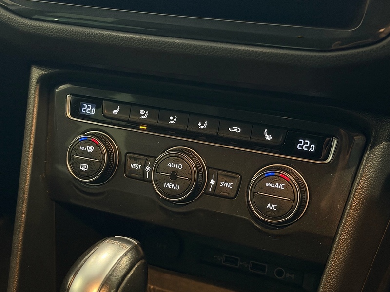 Volkswagen Tiguan 2.0 BiTDI R-Line SUV 5dr Diesel DSG 4Motion Euro 6 (s/s) (240 ps) - U6200