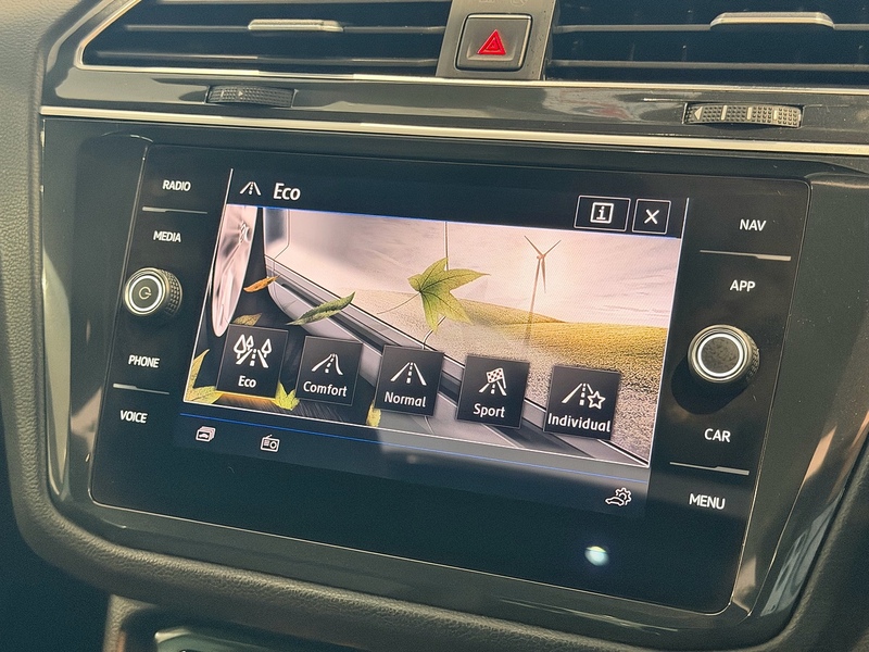 Volkswagen Tiguan 2.0 BiTDI R-Line SUV 5dr Diesel DSG 4Motion Euro 6 (s/s) (240 ps) - U6200