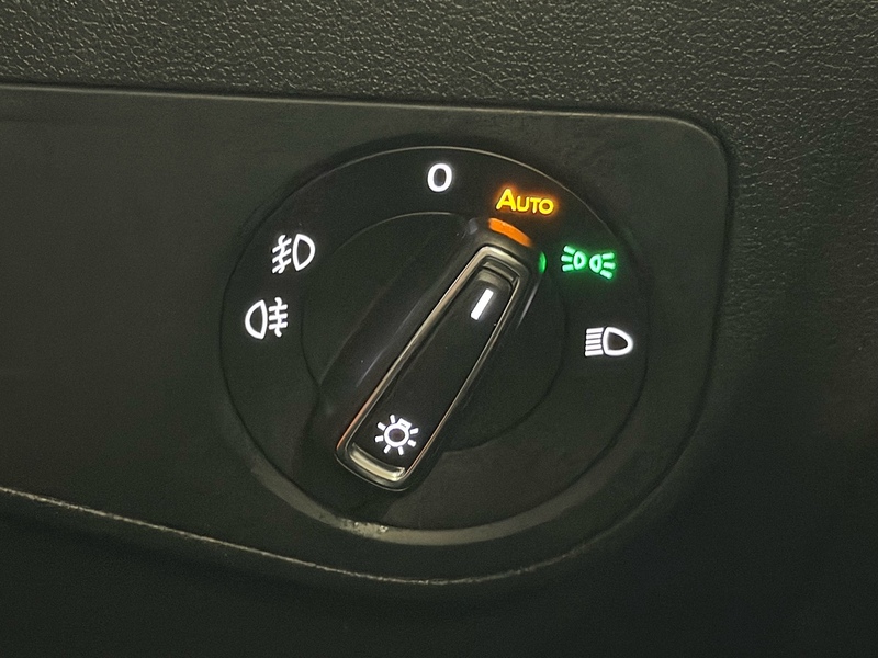 Volkswagen Tiguan 2.0 BiTDI R-Line SUV 5dr Diesel DSG 4Motion Euro 6 (s/s) (240 ps) - U6200