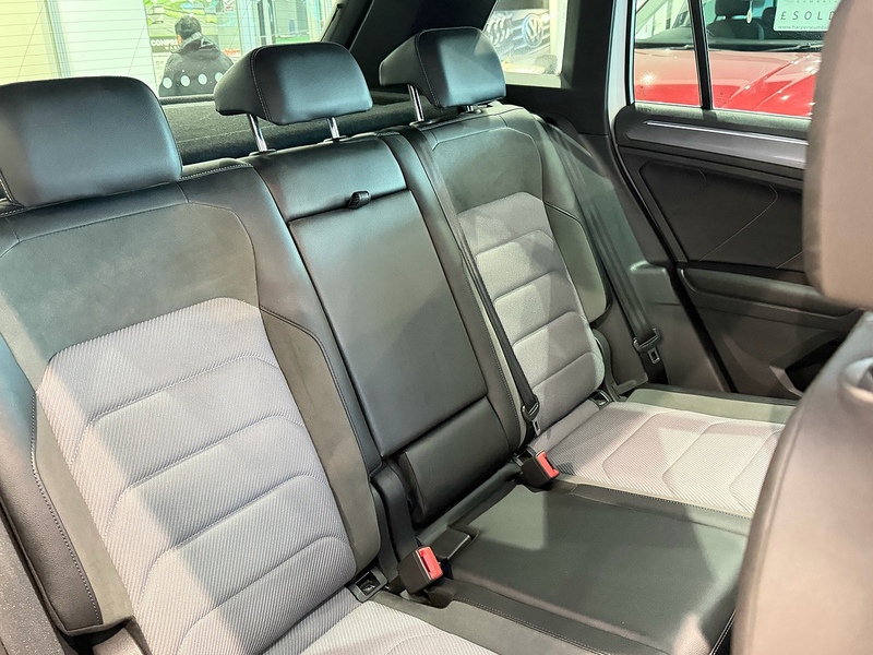 Volkswagen Tiguan 2.0 BiTDI R-Line SUV 5dr Diesel DSG 4Motion Euro 6 (s/s) (240 ps) - U6200