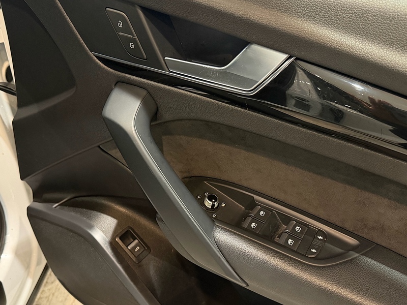 Audi Q5 2.0 TFSI 45 Black Edition SUV 5dr Petrol S Tronic quattro Euro 6 (s/s) (245 ps) - U6206