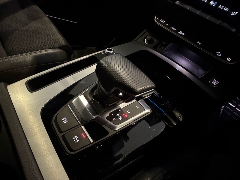 Audi Q5 2.0 TDI 40 S line Sportback 5dr Diesel S Tronic quattro Euro 6 (s/s) (204 ps) - U6209