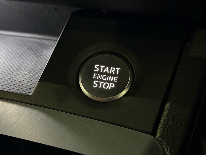 Audi Q5 2.0 TDI 40 S line Sportback 5dr Diesel S Tronic quattro Euro 6 (s/s) (204 ps) - U6209