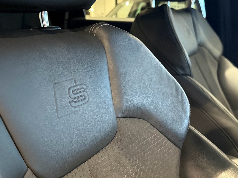 Audi Q5 2.0 TDI 40 S line Sportback 5dr Diesel S Tronic quattro Euro 6 (s/s) (204 ps) - U6209