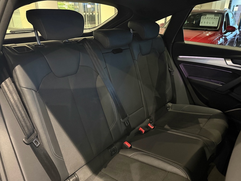 Audi Q5 2.0 TDI 40 S line Sportback 5dr Diesel S Tronic quattro Euro 6 (s/s) (204 ps) - U6209