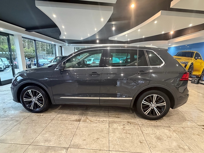 Volkswagen Tiguan TDI BlueMotion Tech SE Navigation SUV 2.0 Manual Diesel - U6213
