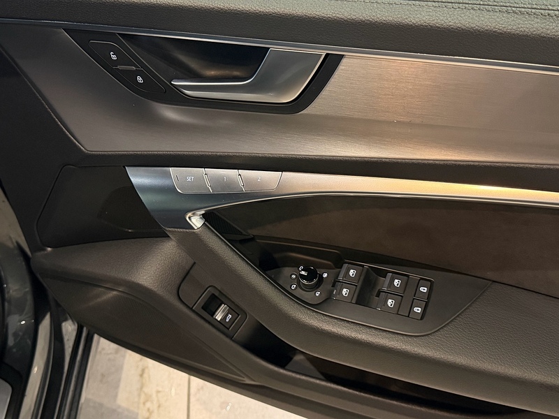 Audi A6 Avant 3.0 TDI V6 50 S line Estate 5dr Diesel Tiptronic quattro Euro 6 (s/s) (286 ps) - U6220