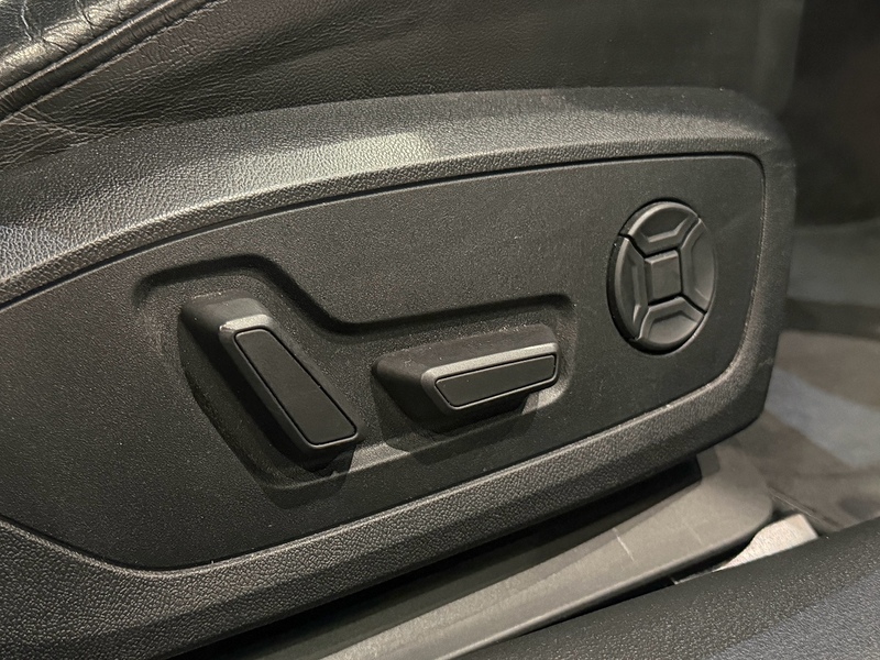 Audi A6 Avant 3.0 TDI V6 50 S line Estate 5dr Diesel Tiptronic quattro Euro 6 (s/s) (286 ps) - U6220