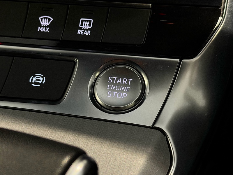 Audi A6 Avant 3.0 TDI V6 50 S line Estate 5dr Diesel Tiptronic quattro Euro 6 (s/s) (286 ps) - U6220