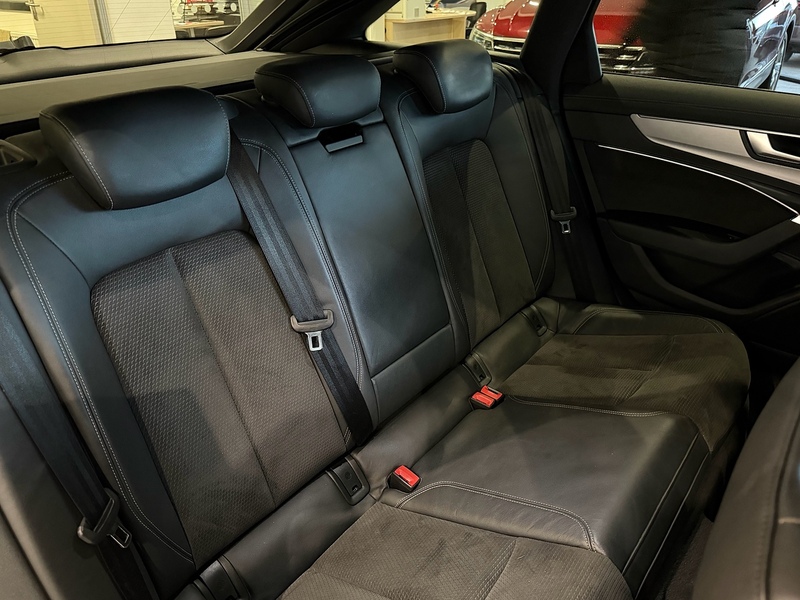 Audi A6 Avant 3.0 TDI V6 50 S line Estate 5dr Diesel Tiptronic quattro Euro 6 (s/s) (286 ps) - U6220