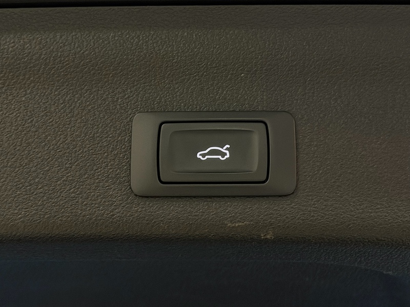 Audi A6 Avant 3.0 TDI V6 50 S line Estate 5dr Diesel Tiptronic quattro Euro 6 (s/s) (286 ps) - U6220