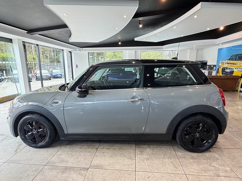 MINI Hatch Cooper Hatchback 1.5 Automatic Petrol - U6235